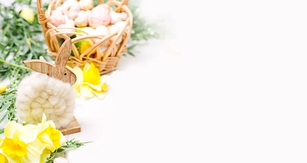 Påsk Bakgrund Med Ägg Och Blommor Mall För Text — Stockfoto