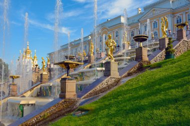 Peterhof, büyük çağlayan eski imparatorluk villası