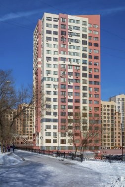 Kemerovo, modern bir apartman.