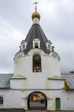 Pskov, Michael Ortodoks Kilisesi 'nin çan kulesi. 