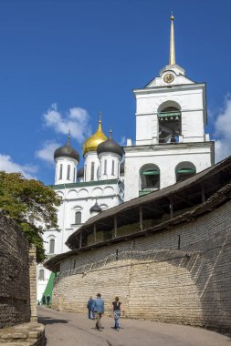 Pskov, Pskov krom için kıvrımlı bir koridor kullanın, Sahab