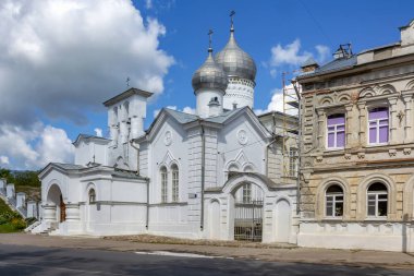 Pskov, Zvanice 'deki Varlaam Khutynsky' nin eski Ortodoks Kilisesi.