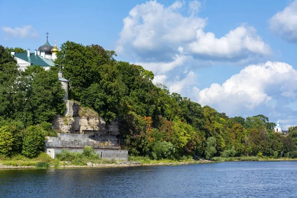 Pskov Fødselskirken Mest Hellige Theotokos Snetogorsky Kloster Bredden Velikaya Floden - Stock-foto