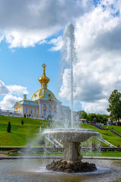 Peterhof Russie Août 2019 Grande Fontaine Italienne Dans Parc Inférieur — Photo