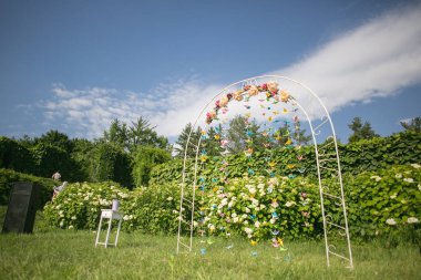 Çiçek düğün kemer süslemeleri