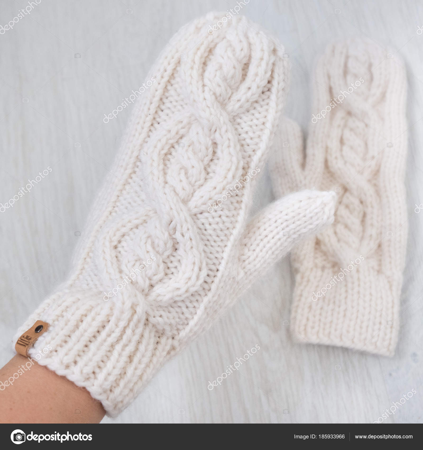 hand knit mittens