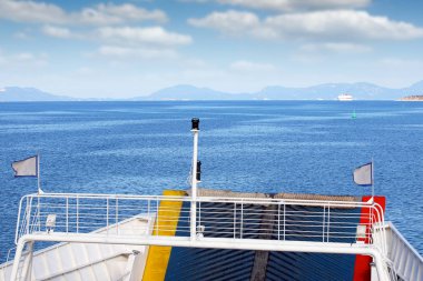 Corfu Adası feribot tekneden görüntülemek