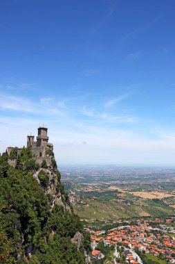 Rocca della Guaita San Marino Kalesi manzarası 