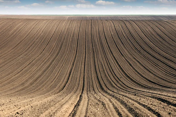 Campo arato campagna paesaggio stagione primaverile — Foto Stock