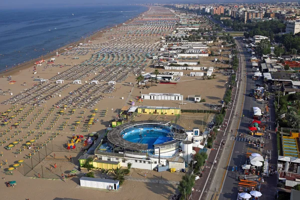 Plaży Adriatyckie Rimini morze lato sezon Włochy ptaka — Zdjęcie stockowe