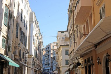 Corfu town sokak yaz sezonu