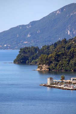eski taş Korfu Adası Yunanistan yel değirmeni