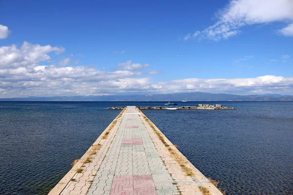 Pier Ohrid lake landscape Macedonia — Stock Photo, Image