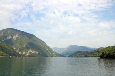 Drina river canyon manzara Sırbistan
