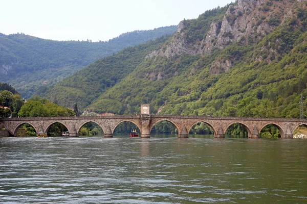 Starý kamenný most Visegrad Bosna — Stock fotografie