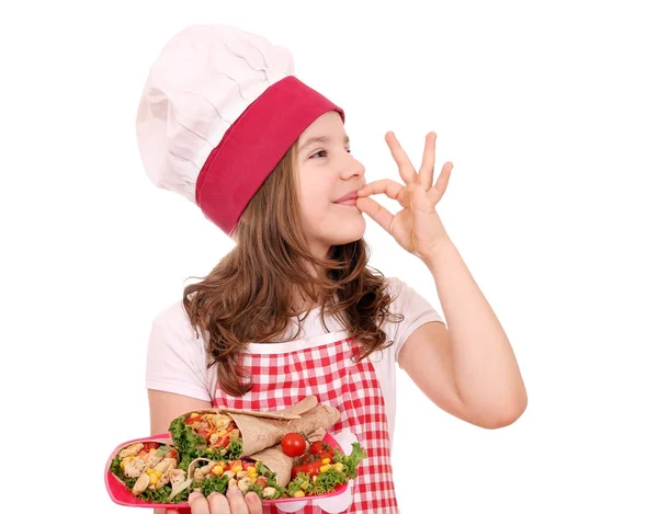 Menina cozinheiro com burritos e ok sinal de mão — Fotografia de Stock