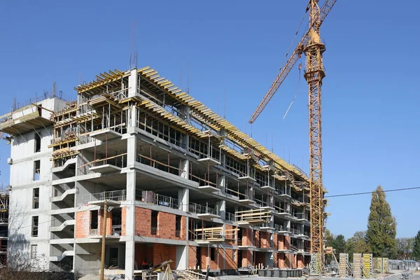 New building construction site with crane — Stock Photo, Image