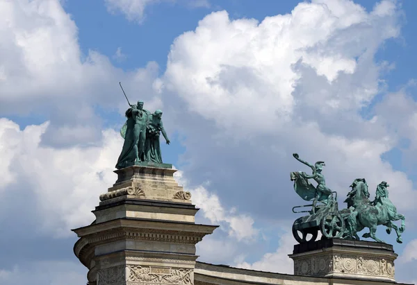 Náměstí hrdinů Budapešť Maďarsko mezník — Stock fotografie