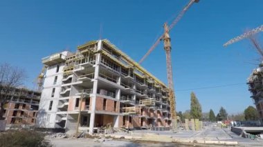 İnşaat alanında yeni binalar