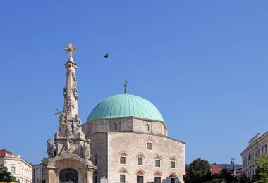 Paşa Qasim Camii Pecs Macaristan 