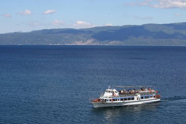 Turist Ohri Gölü Makedonya teknede