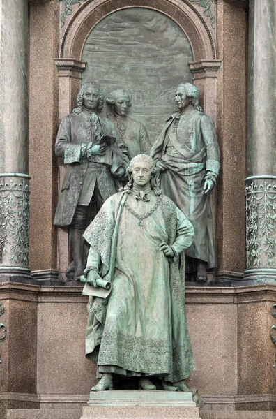 Памятник Марии Терезии в Вене — стоковое фото