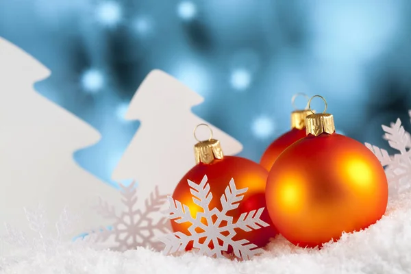 Ozdoby świąteczne - bombki, drzew i płatki śniegu — Zdjęcie stockowe