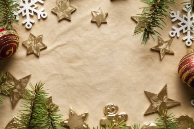 Noel arka plan - kağıt levha ve Noel süsleri