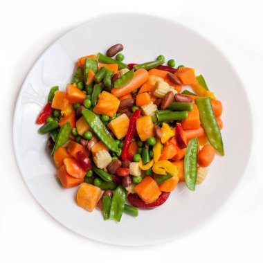 Buharda pişmiş sebze.