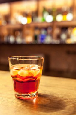 Barda alkol kokteyli.