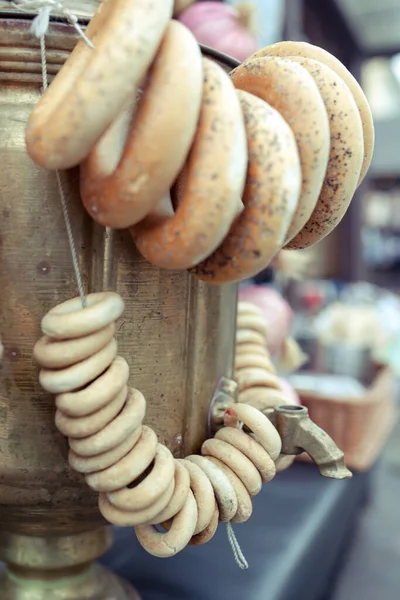 俄罗斯集市上的罂粟百吉饼 — 图库照片