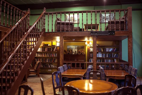 Bibliothèque Avec Escalier Bois — Photo