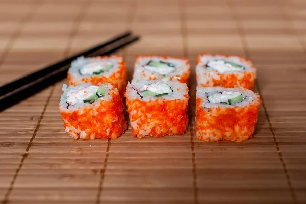 Hagyományos Japán Sushi Tekercs Készlet — Stock Fotó