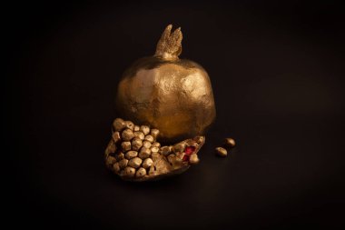 Altın egzotik meyve