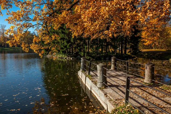 Cais Parque Outono — Fotografia de Stock