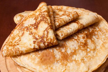 Çıtır çıtır krep. Maslenitsa. Kahvaltı ve karnaval için gözleme.. 