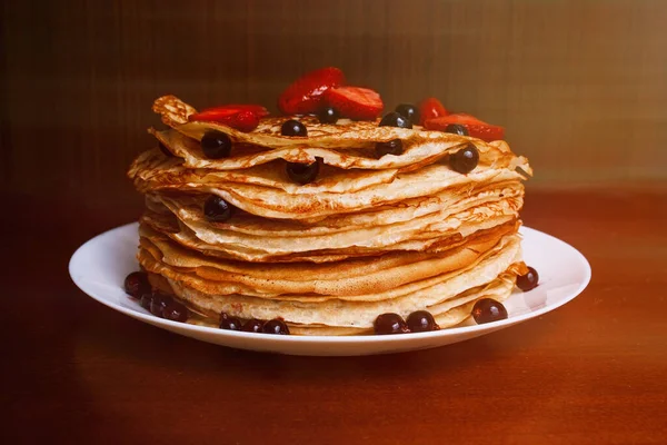 Panqueques Finos Con Corteza Crujiente Maslenitsa Panqueques Para Desayuno Carnaval — Foto de Stock