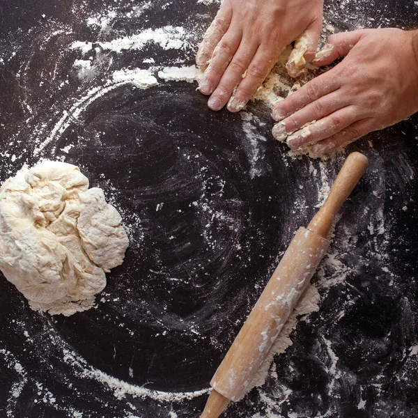Koncepcja Jedzenia Świeży Oryginalny Włoski Surowy Pizza Przygotowanie Tradycyjnym Stylu — Zdjęcie stockowe
