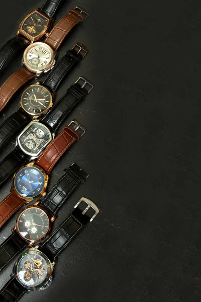 Colección Relojes Pulsera Los Hombres Fondo Oscuro —  Fotos de Stock