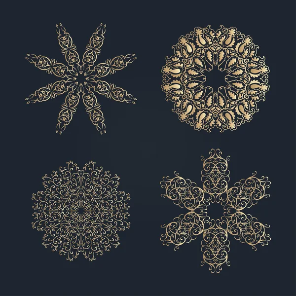 Various golden winter snowflakes. Vector set — Stock Vector