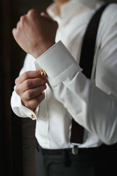  damat için tığ işi kol düğmeleri