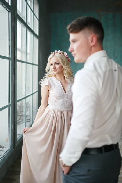 Groom with the bride — Stock Photo, Image