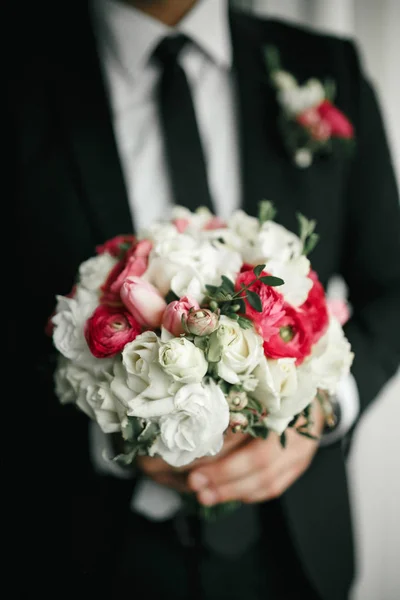 Buquê de flores de casamento — Fotografia de Stock