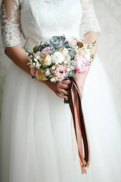 Bouquet de mariage de fleurs — Photo