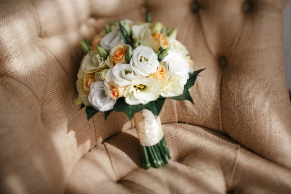 Bouquet de mariage de fleurs — Photo