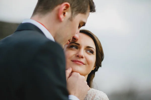 Groom with the bride on a walk — Stock Photo, Image