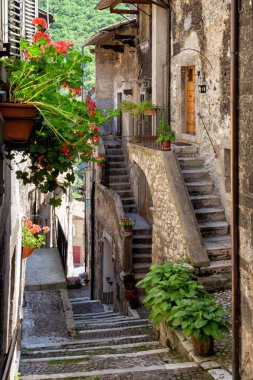 ABRUZZO PAESE SCANNO