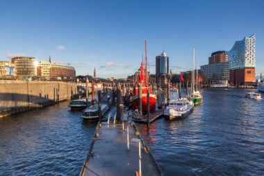 HAMBURG HAFENCITY ELBE