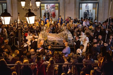 Taranto Paskalya alayı