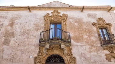 ERICE CENTRO Hikayesi